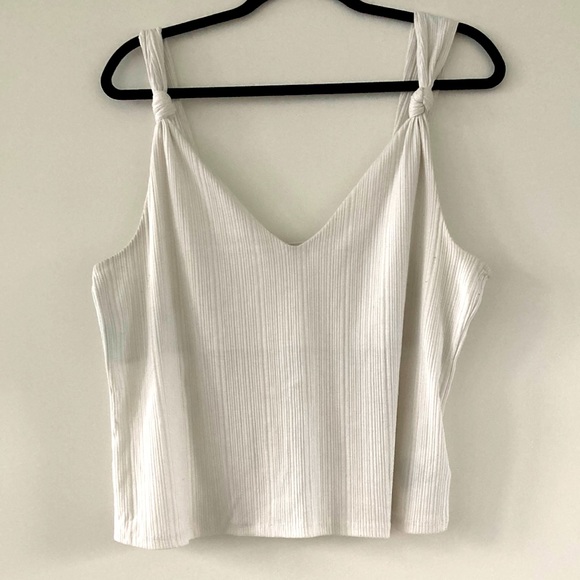 H&M cropped tank - Picture 1 of 5
